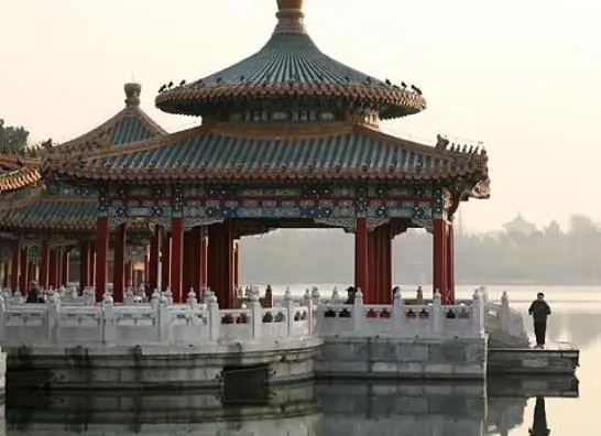 China Milenaria con Hong Kong