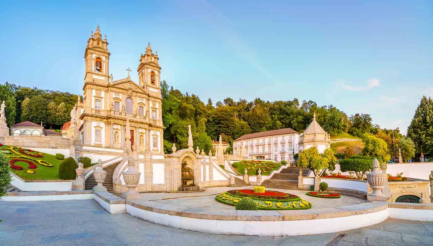Portugal, País Vasco con Lourdes, Andorra y Barcelona - imagen 0