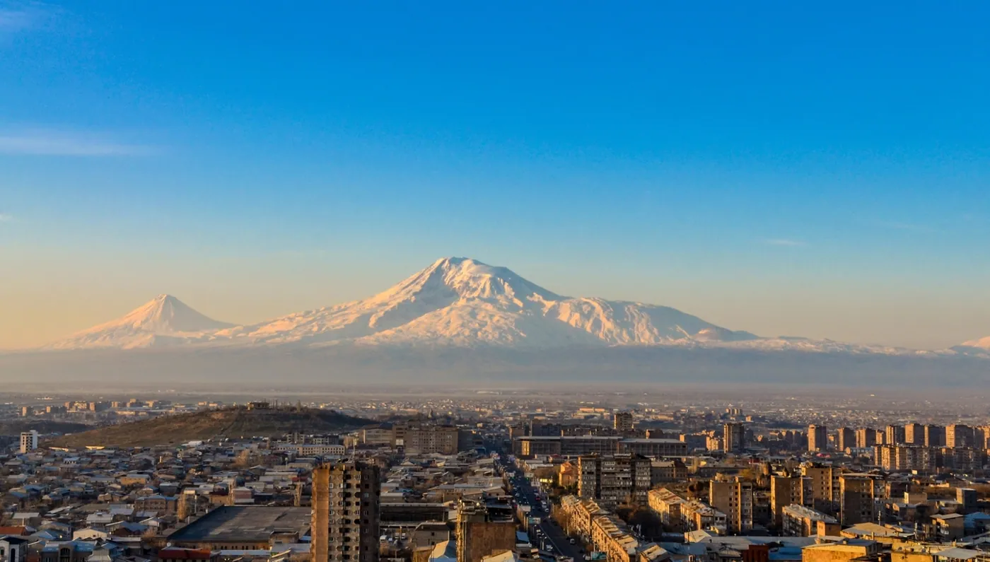 Reflejos de Armenia - imagen 0