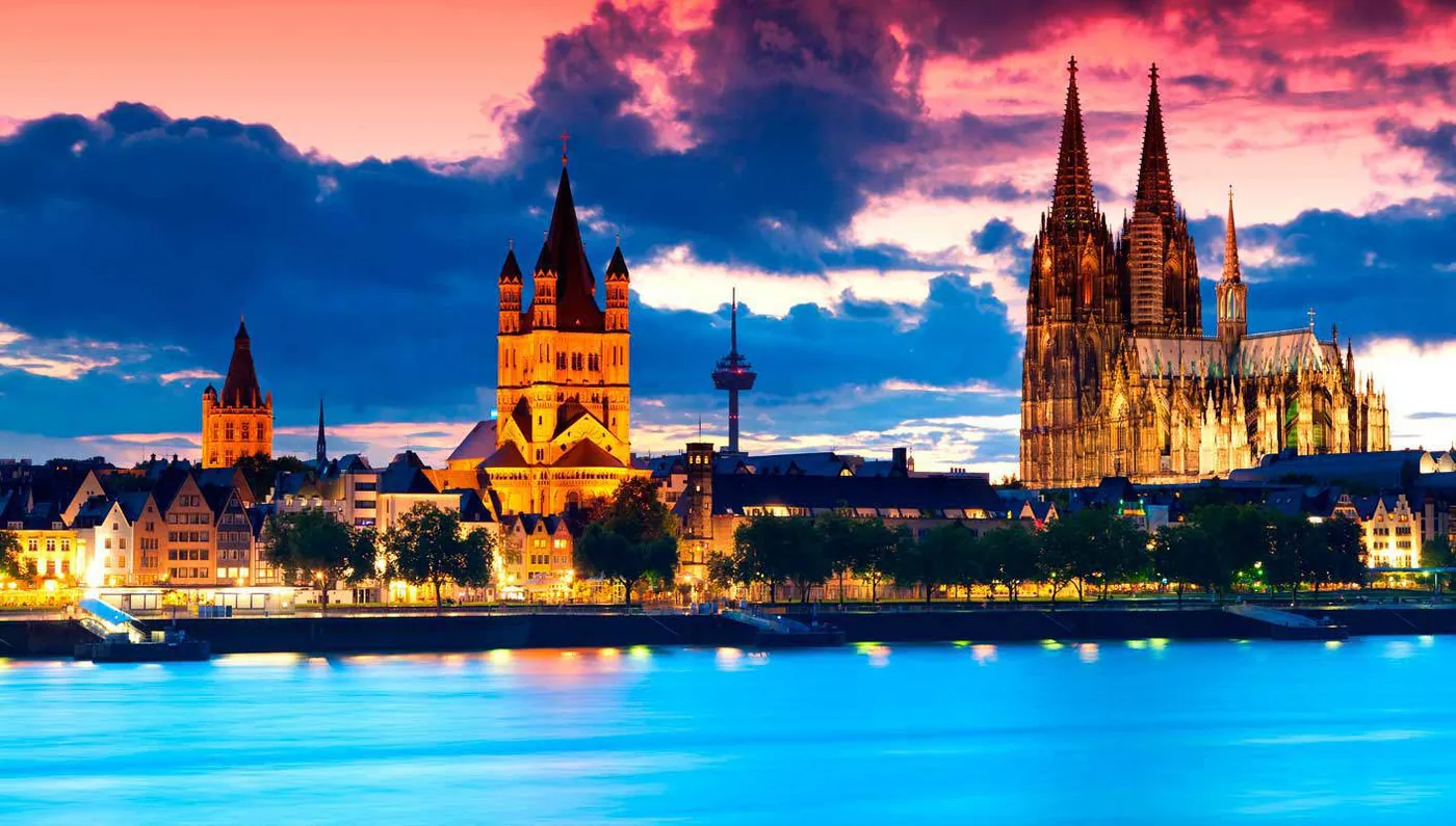 Francia y Suiza con Alsacia y Ruta Cuentos de Hadas Fin Praga