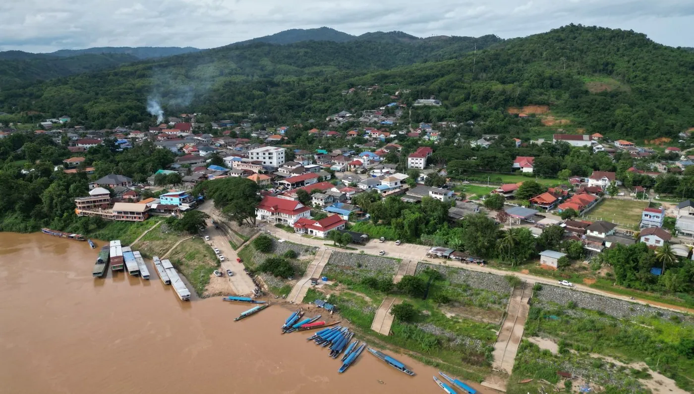 Templos de Tailandia y Esencias de Laos