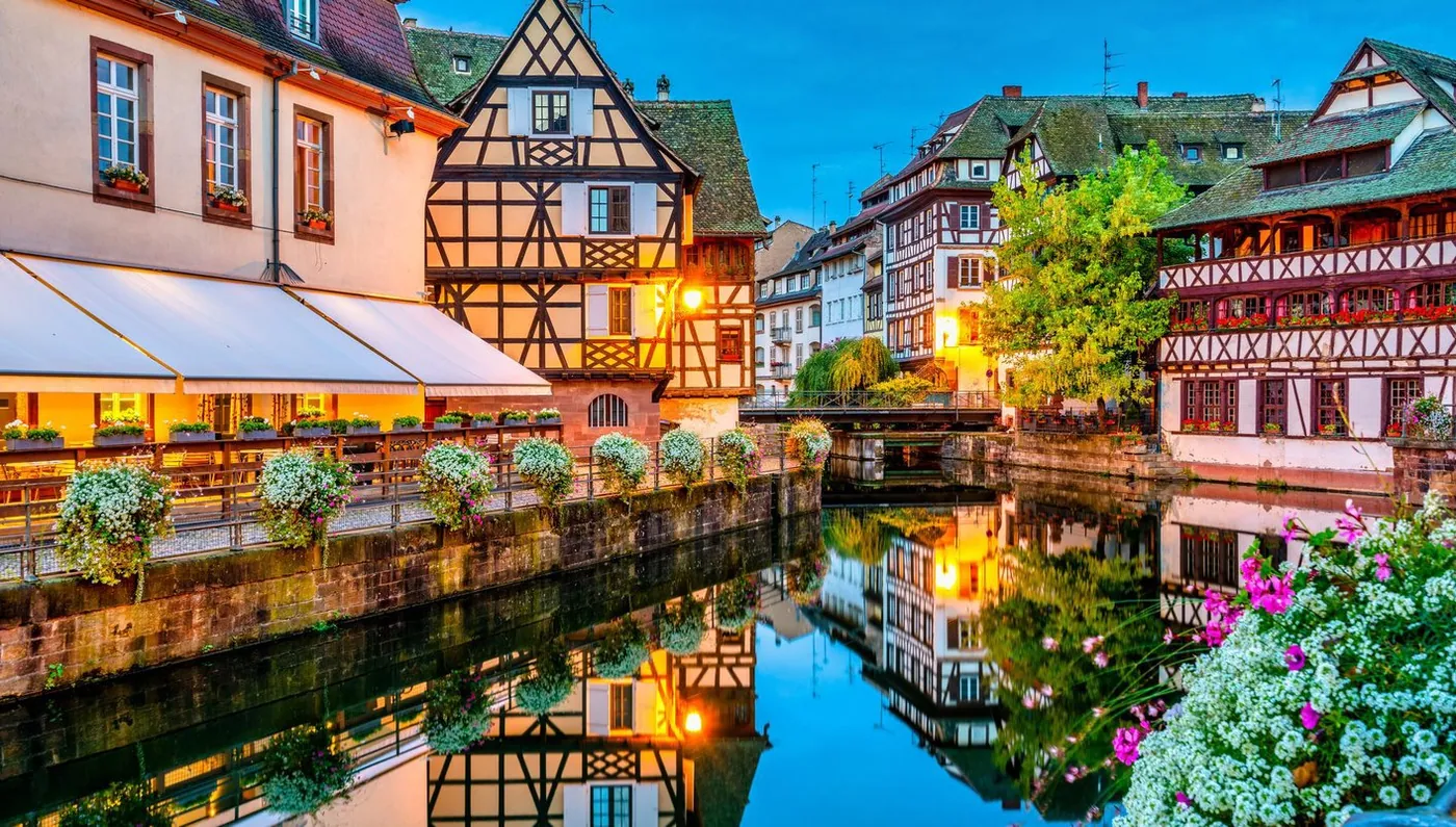 Francia y Suiza con Alsacia y Ruta Cuentos de Hadas Fin Viena