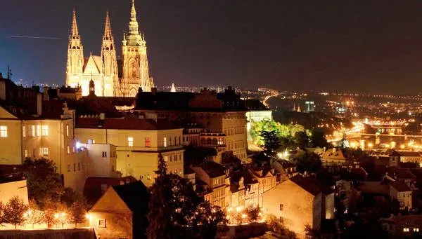 Dom.
