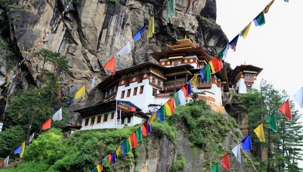 Paro - Katmandú